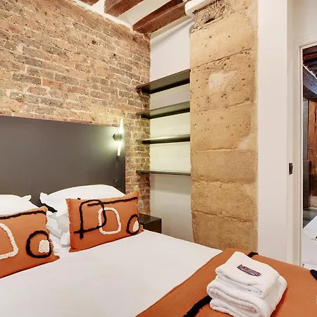 Apartment Cmg - Beaubourg / Reaumur *